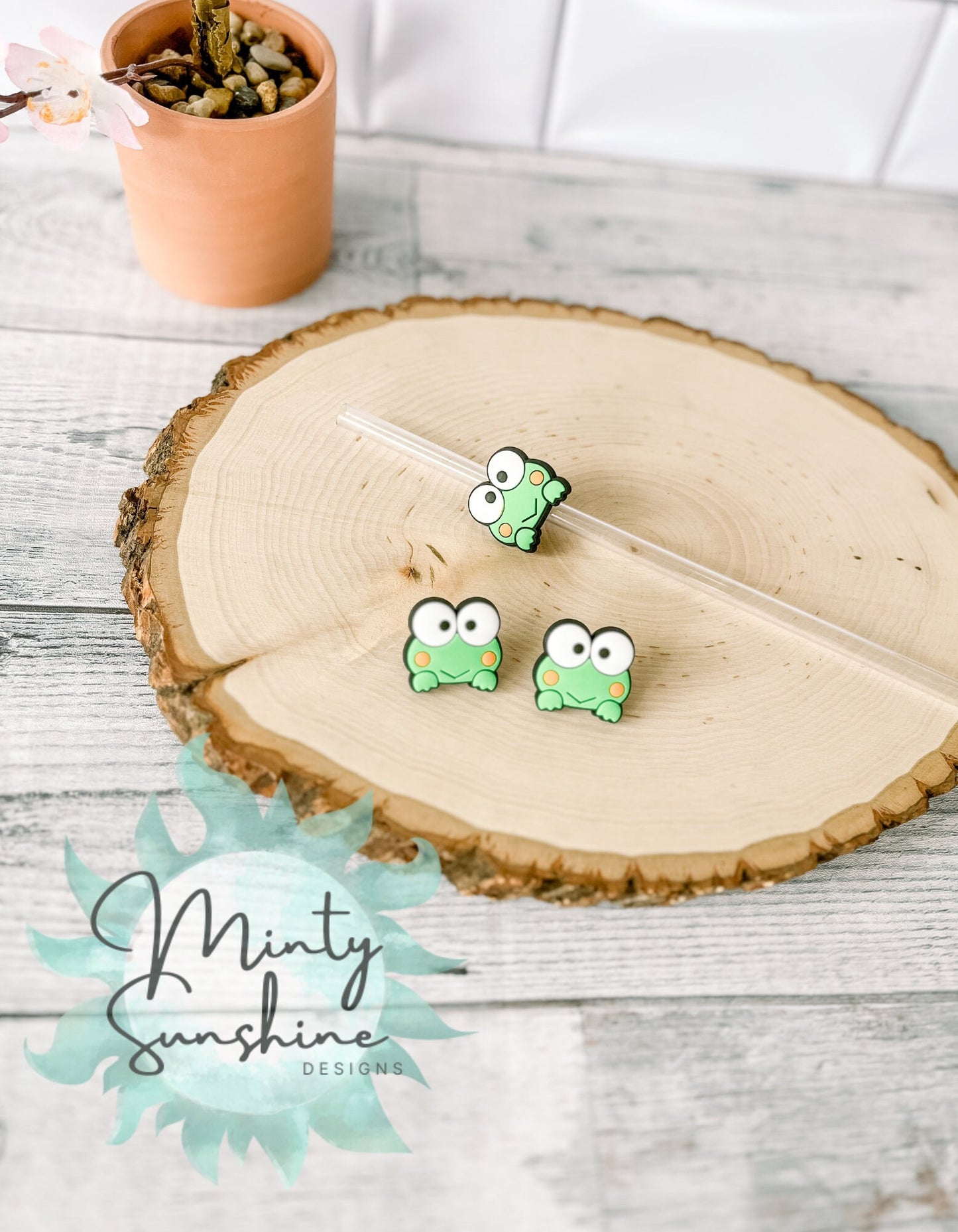 Kawaii Green Frog Straw Charm